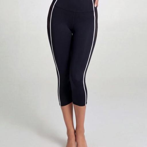 LEGGING DEPORTIVO PIRATA [2]