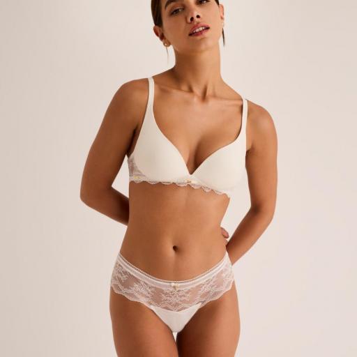 SUJETADOR ESCOTE PROFUNDO CON FOAM SIN ARO [0]