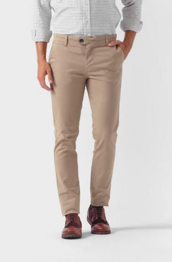 Pantalón Chino Camel “La Garrocha”