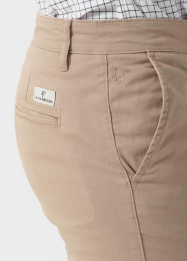 Pantalón Chino Camel “La Garrocha” [2]