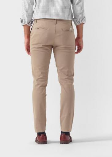 Pantalón Chino Camel “La Garrocha” [3]