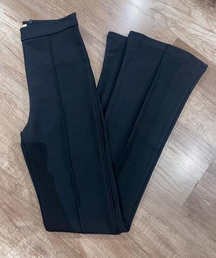 Pantalón Elástico Acampanado Negro [1]