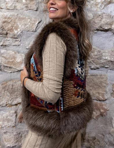 Chaleco Bordado Topo [3]