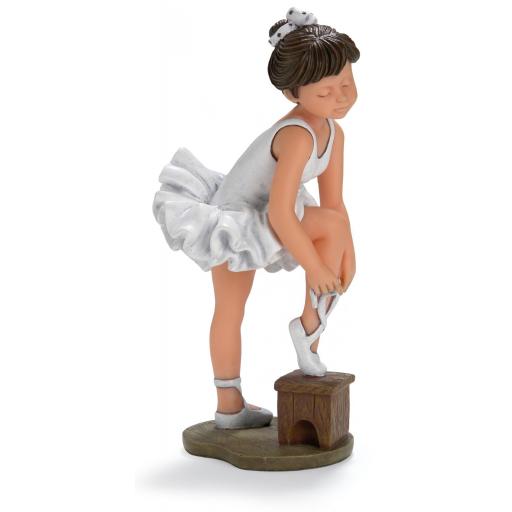 figura-niña-ballet-anudando-su-zapatilla-nadal-studio-arte-con-encanto-resina-decorada-serie-limitada-706298-regalo-lomejorsg.jpg