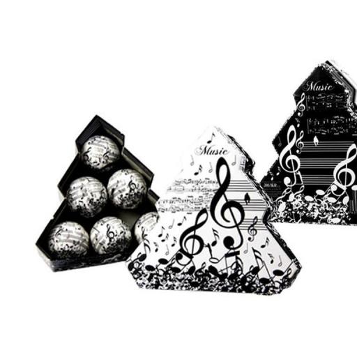 Set 6 Bolas Árbol Navidad Música Blanco y Negra de 4.cm con caja forma árbol decorado