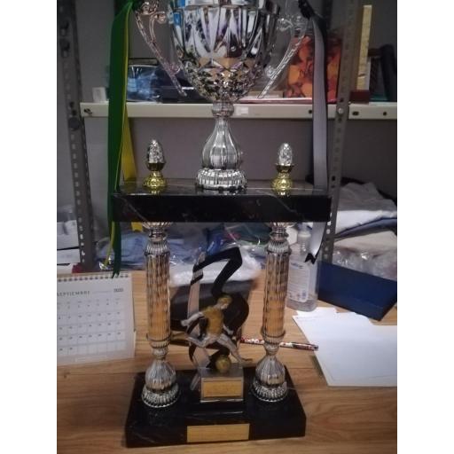 TROFEO FUTBOL + MEDALLAS CON CINTA PARA  MORILES CF