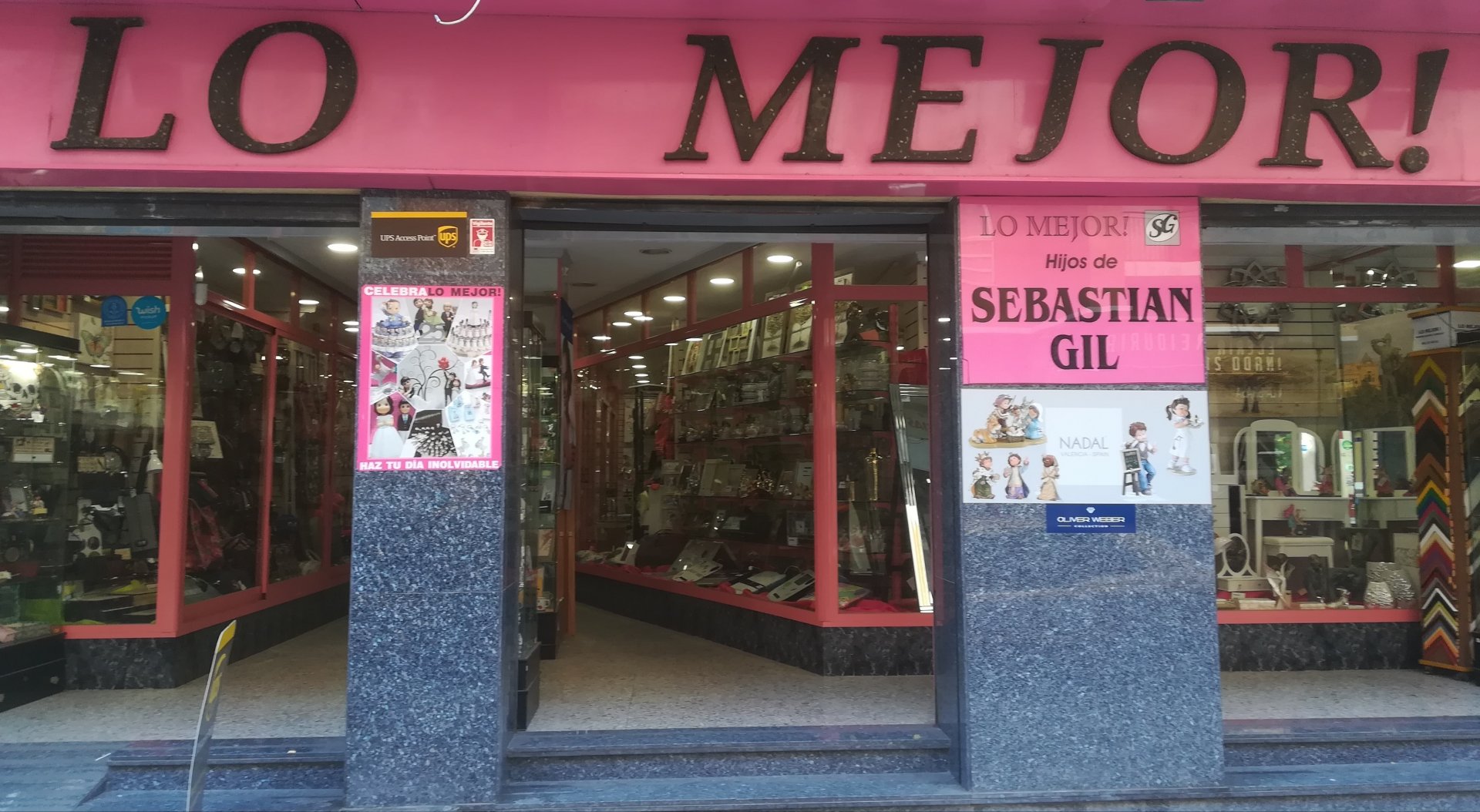 fachada tienda.JPG