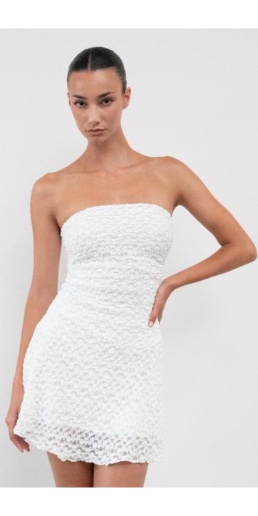 Vestido strapless blonda relieve