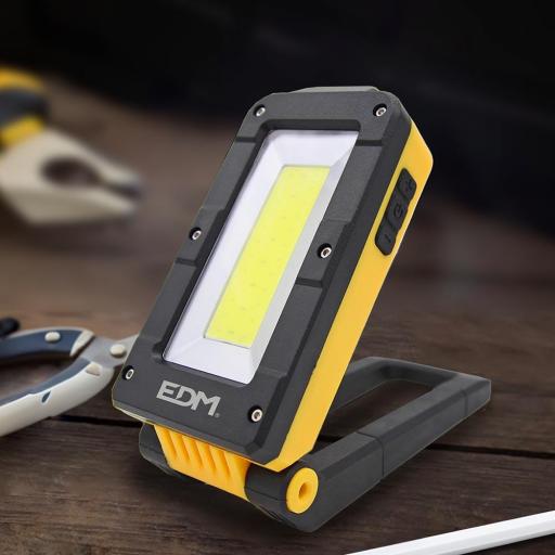 LINTERNA DE TRABAJO LED RECARGABLE CON BASE BASCULANTE [1]