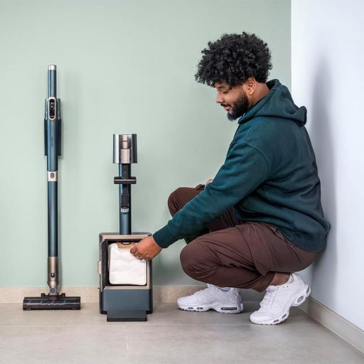 Cecotec Aspiradora Escoba sin Cable con Base de Autovaciado Scoba 2100 Station. 210W, Motor Digital Brushless, Presión de Succión 20kPa, Autonomía 40mins, 2 Modos, Cepillo Jalisco, Accesorio 2 en 1 [1]