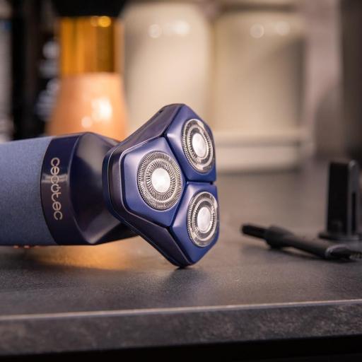 Cecotec Afeitadora Rotativa  Autonomía 70 minutos, Cuchillas de Acero Inoxidable, Resistente al Agua IPX6, Uso Diario o de Viaje, Rendimiento Potente y Eficiente, 7200rpm [2]