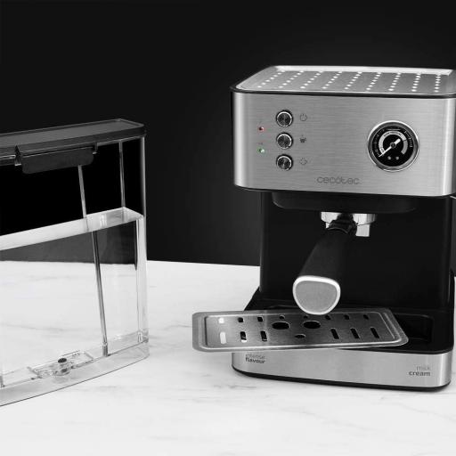 Cecotec Cafetera Express Power Espresso 20 Professionale. 850 W, 20 Bares, Manómetro, Depósito de 1,6L, Brazo Doble Salida, Vaporizador, Superficie Calientatazas, Acabados en Acero Inoxidable [2]