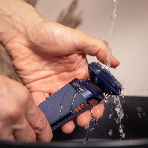 Cecotec Afeitadora Rotativa  Autonomía 70 minutos, Cuchillas de Acero Inoxidable, Resistente al Agua IPX6, Uso Diario o de Viaje, Rendimiento Potente y Eficiente, 7200rpm [3]