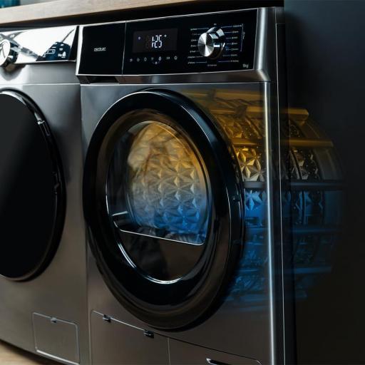 Secadora bomba de calor steel con capacidad de 8kg, clase E (equivalente a clase E), 15 programas y funciones como secado automático, giro bidireccional del tambor, Planchado Fácil, Stop&Go, Silence, Delay Start y KidLock [1]