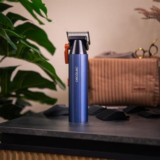 Cecotec Cortapelos con Motor Brushless Digital  6700rpm, 2 Velocidades, 6 Peines Guía, Cuerpo de Aluminio, Autonomía 2h, Ajuste de Longitud 0.8-2mm, Bolsa Transporte [1]