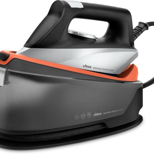  Centro de Planchado Ufesa  2400W con 8 Bares de Presión, Golpe de Vapor 330g, Suela Cerámica, Depósito 1.2L, Sistema Antical y Suela de Cerámica