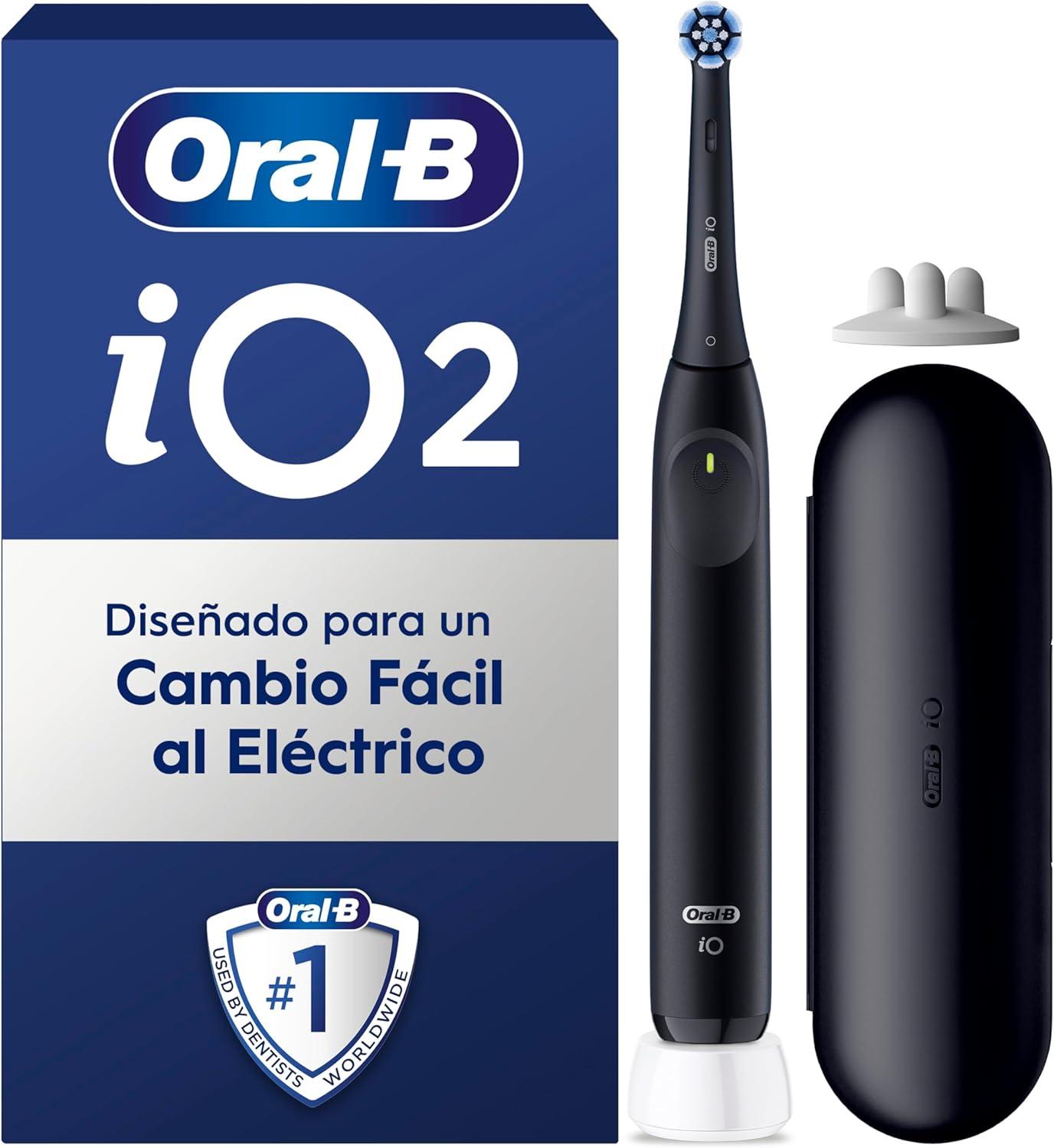 Oral-B iO 2 Cepillo de Dientes Eléctrico Negro Noche, 1 Cabezal, 1 Estuche De Viaje, 1 Portarrecambios, 3 Modos De Cepillado, Sensor De Presión y Temporizador, Diseñado por Braun