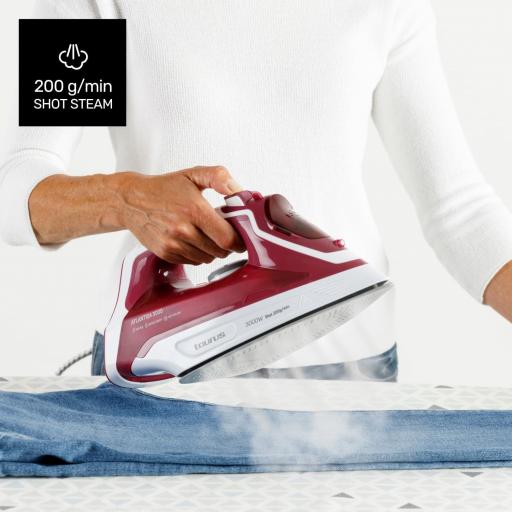  Plancha de vapor taurus 3000W. Golpe vapor 200g/min. Vapor constante 45g/min. Cerámica. Función spray. Doble sistema antical. Auto-limpieza. Antigoteo. [3]