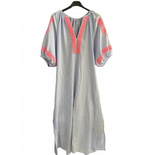 VESTIDO PICO RAYAS AZUL BORDADO ROSA