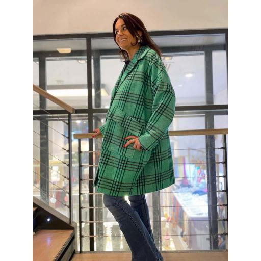 CHAQUETÓN LIGERO CUADROS VERDE  [2]