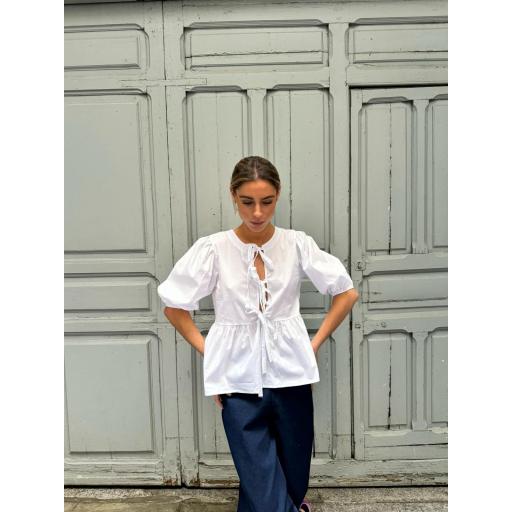 BLUSA LAZOS BLANCA [1]