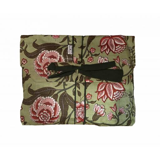PIJAMA VERDE PISTACHO + FLOR ROSA [0]