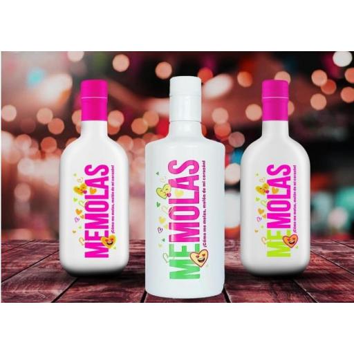 MEMOLAS Licor Chicle de Melón, sabor joven, refrescante y rompedor,17%, botella 70 cl [1]