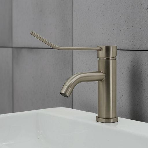 501106284 Monomando Lavabo Gerontológico