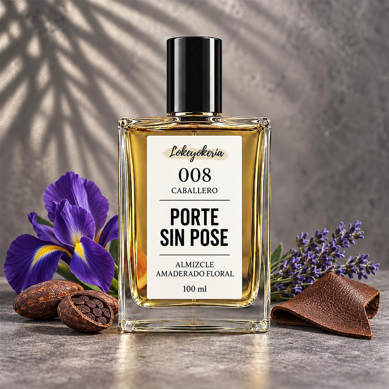008 Porte sin Pose de Lokeyokeria, frasco de 100 ml con iris, cacao, lavanda y detalle de cuero