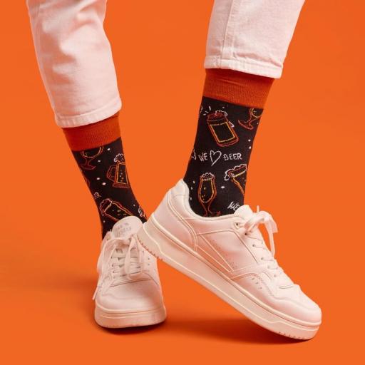 Calcetines divertidos de algodón “sin costuras” CERVEZA | Kylie Crazy [0]