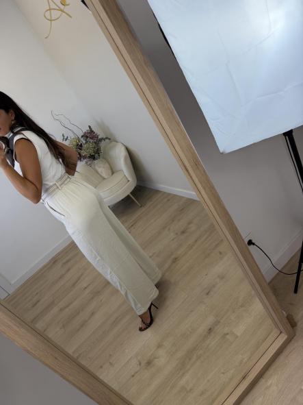 Pantalón Cinturón Tachas Beige [1]
