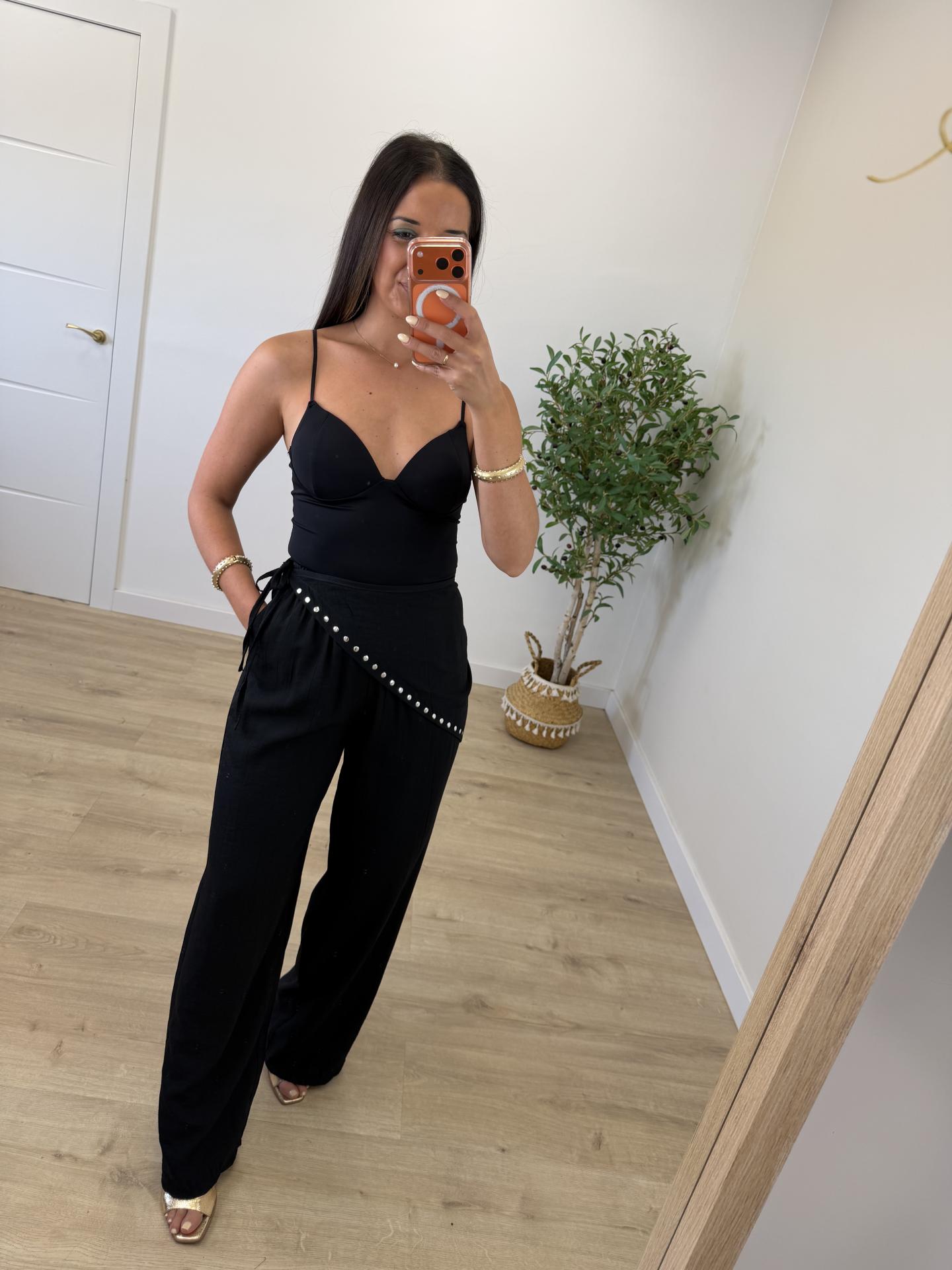 Pantalón Tachuelas Negro