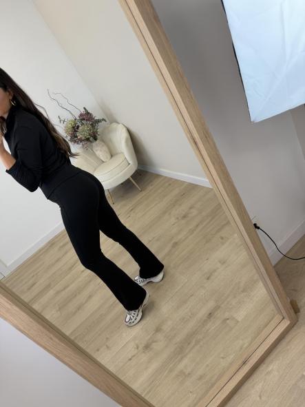Conjunto Deportivo Negro [2]