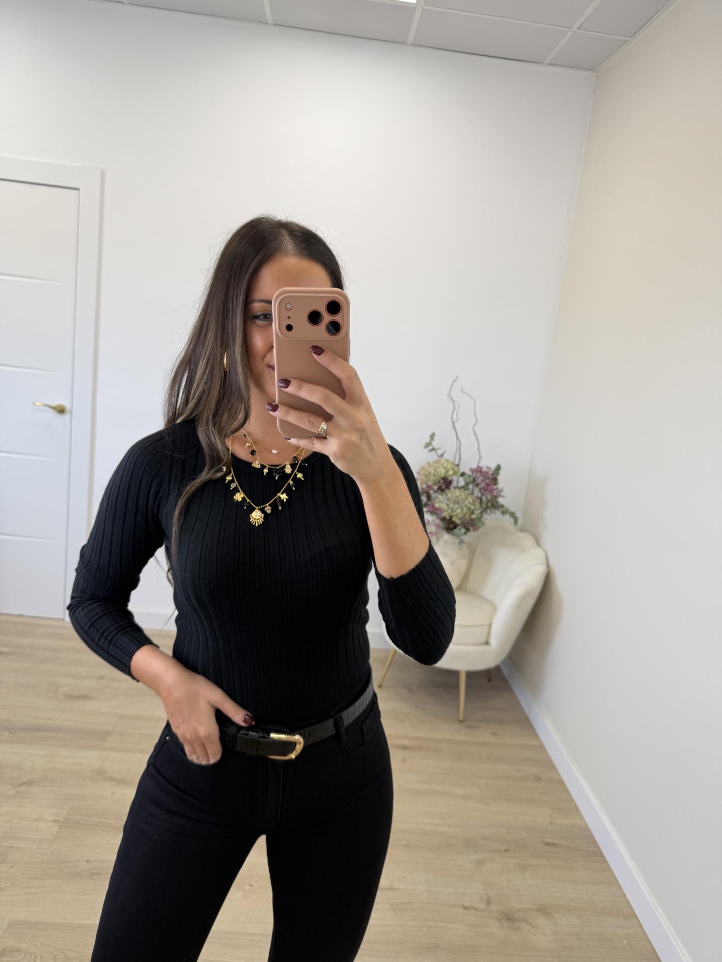 Jersey Negro Canalé