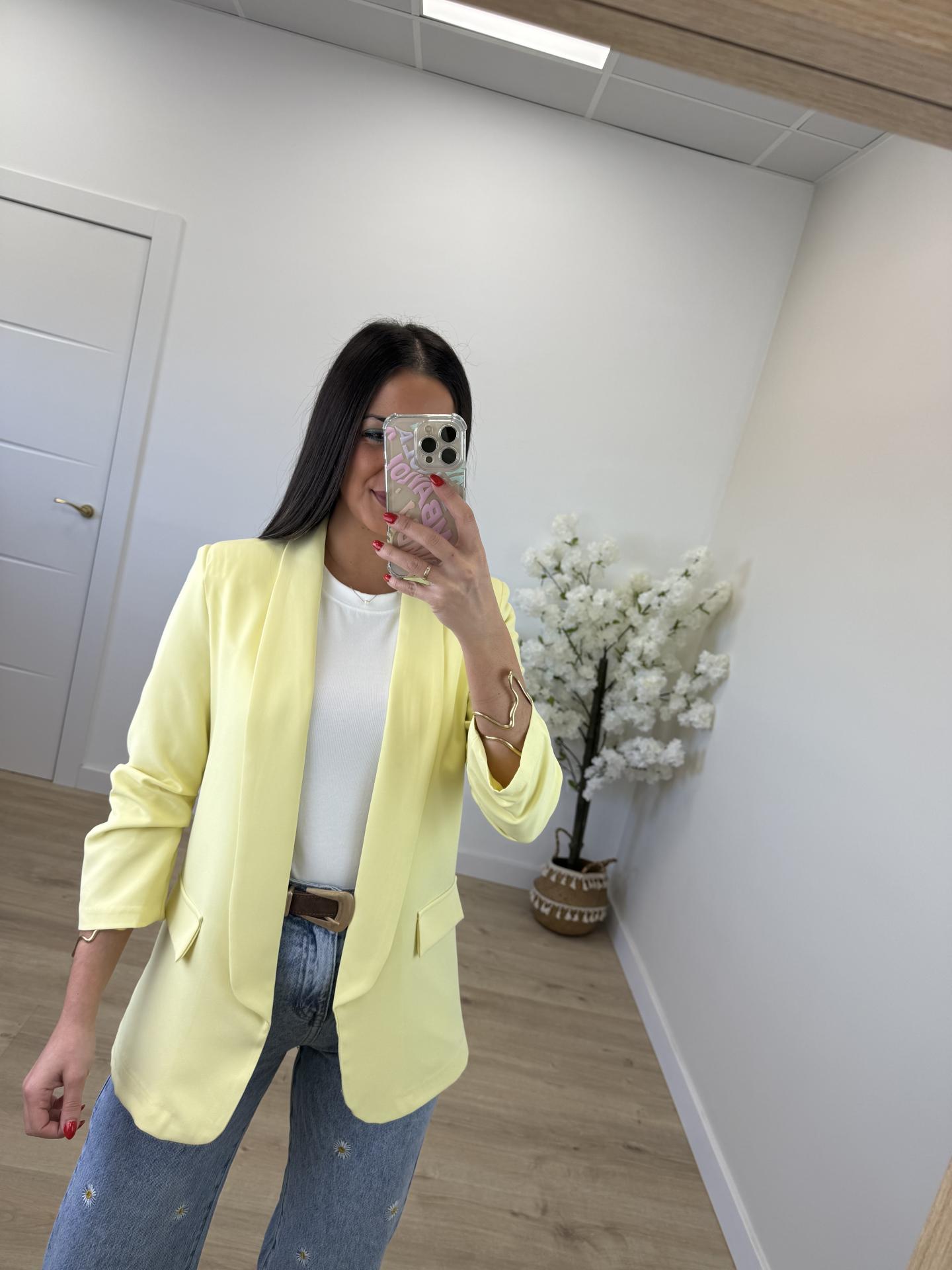 Blazer Mariola Amarilla