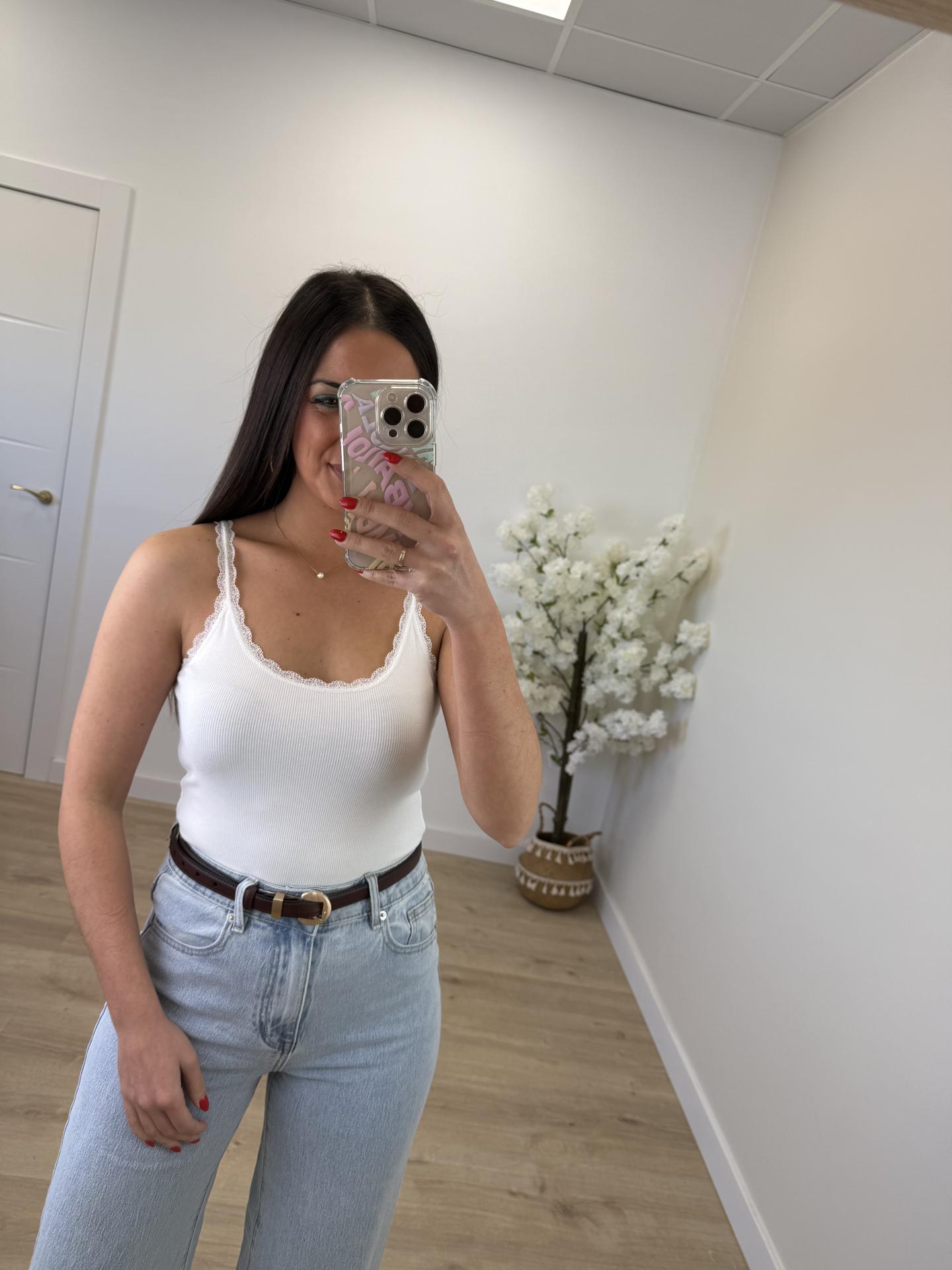 Camiseta Blanca Puntilla