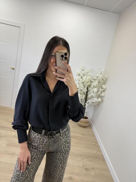 Camisa Botonadura Negra
