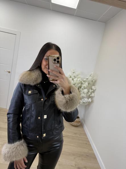 Biker Capri Negra [0]