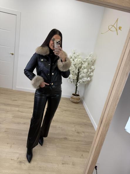 Biker Capri Negra [3]