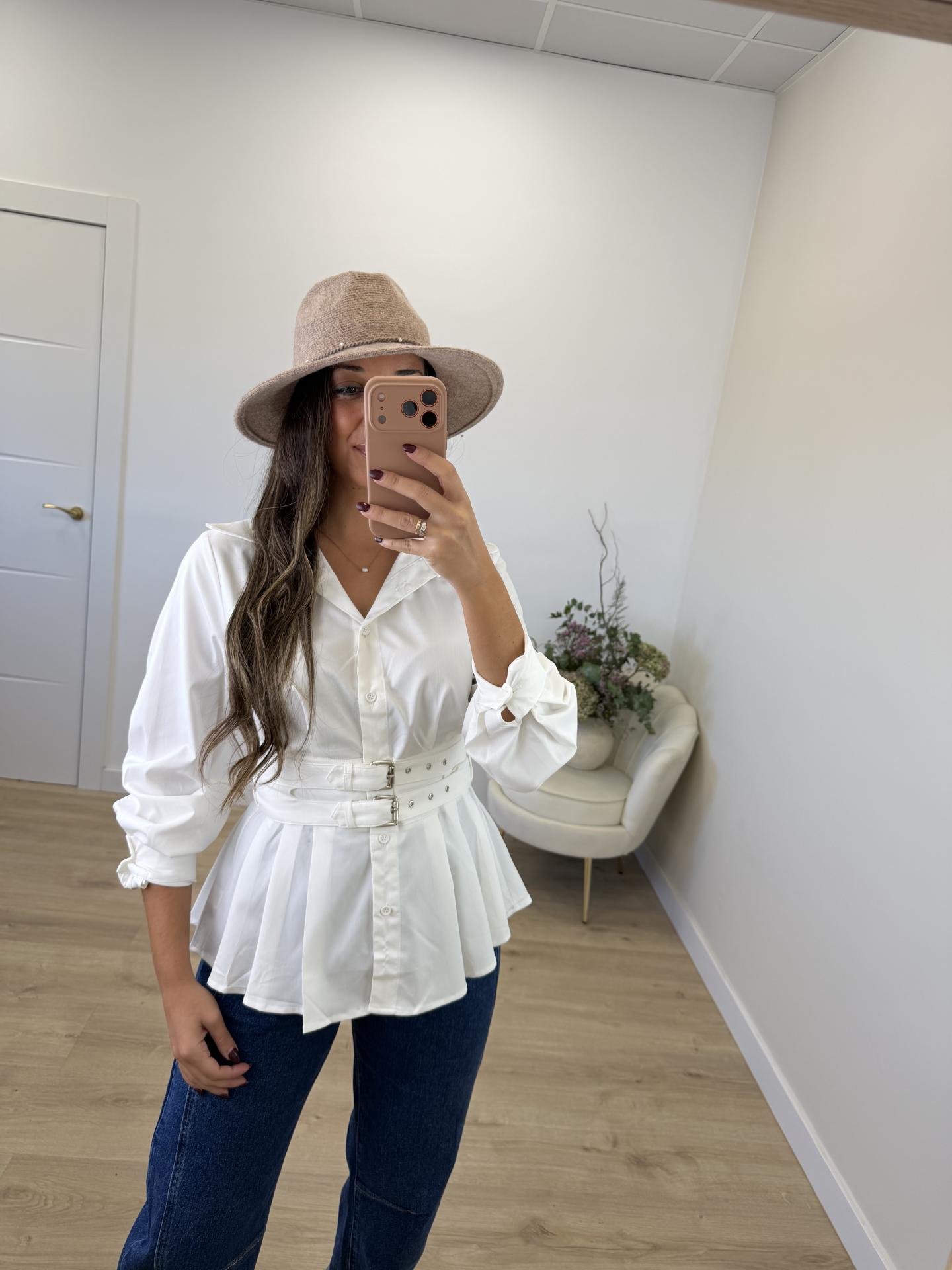 Camisa Blanca Fajín