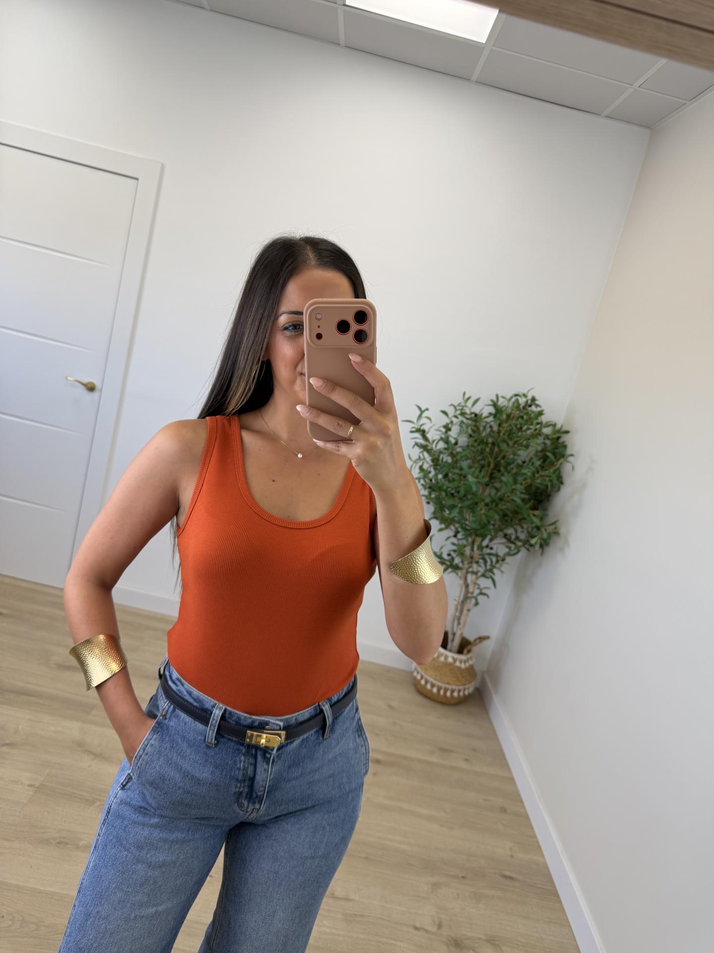 Top Teja Camila