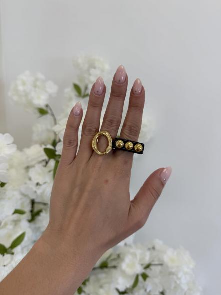 Anillo Negro Y Dorado Bolitas