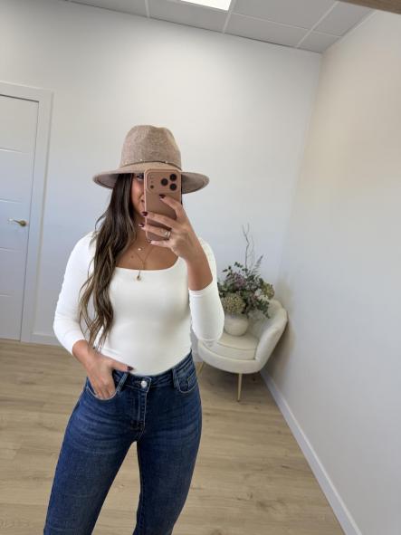 Top Licra Fría Ovalado Beige