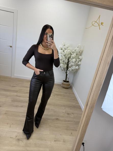 Pantalón Campana Polipiel [5]