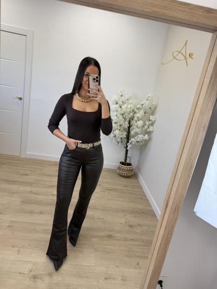 Pantalón Campana Polipiel [6]