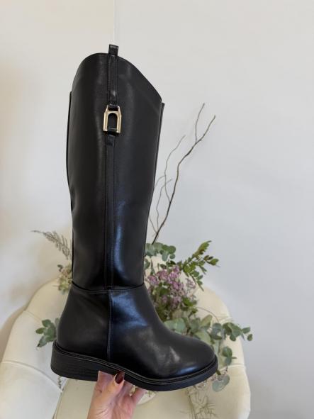 Bota Carlota Negra