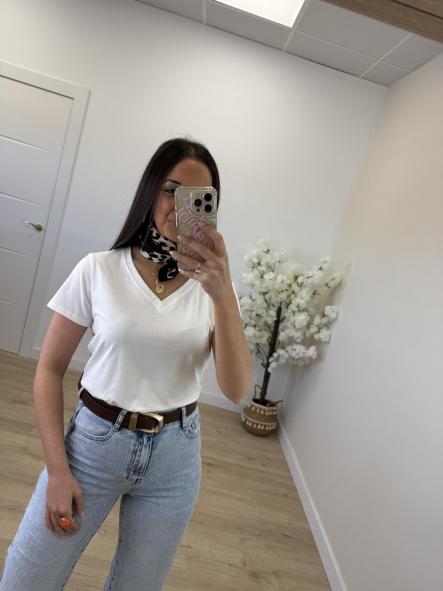 Camiseta Pico Blanca