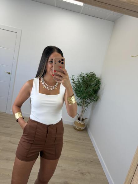 Short Sur Chocolate