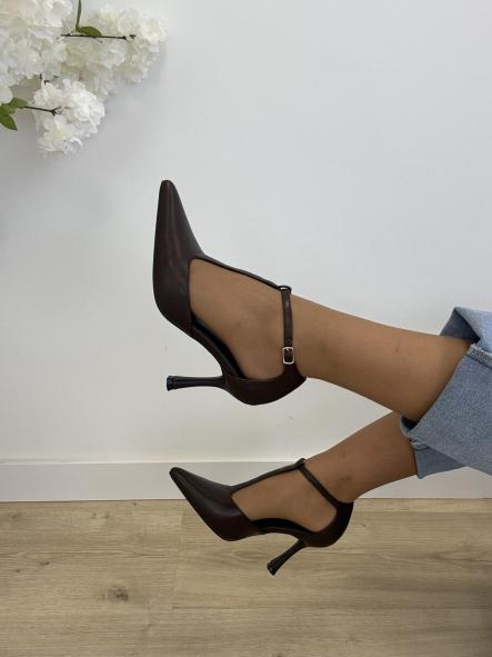 Stiletto Chocolate [0]