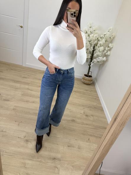 Jeans Recto Dobladillo [6]